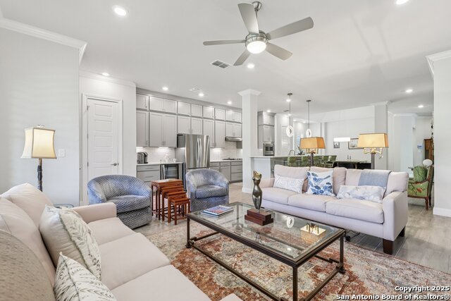 Listing photo id 27 for 22911 Grande Vista