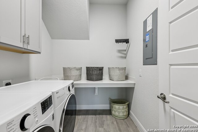 Listing photo id 29 for 22911 Grande Vista