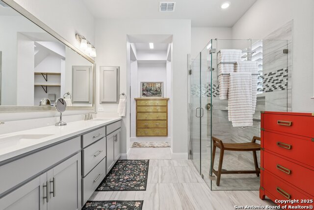 Listing photo id 33 for 22911 Grande Vista