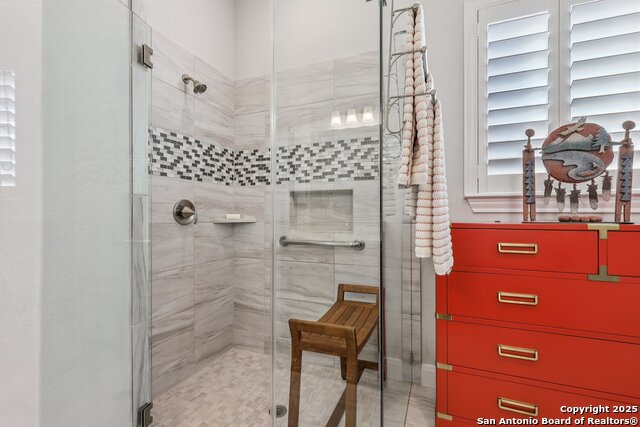 Listing photo id 34 for 22911 Grande Vista