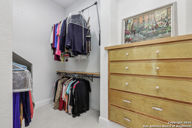 Listing photo id 35 for 22911 Grande Vista