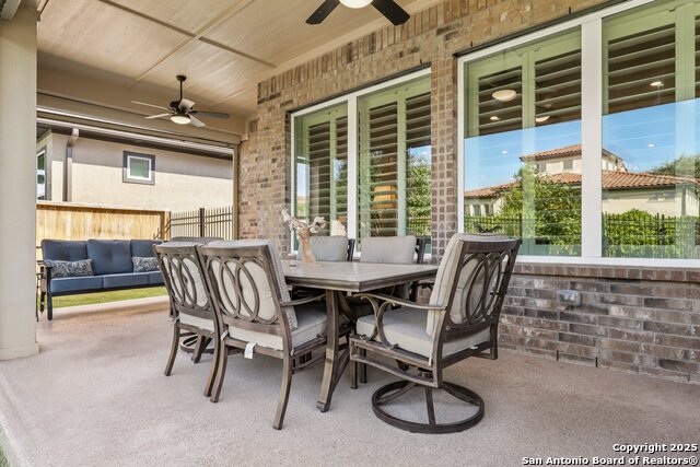 Listing photo id 45 for 22911 Grande Vista