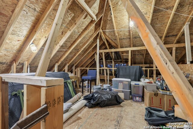 Listing photo id 56 for 22911 Grande Vista