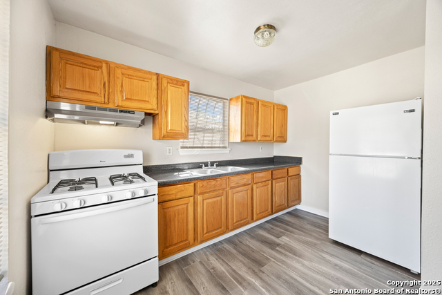 Image 5 of 13 For 1115 Cullin Avenue