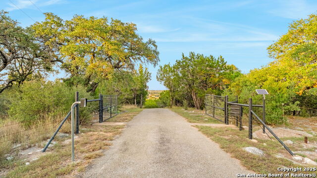 Details for 746 Trail Rock Dr, Johnson City, TX 78636