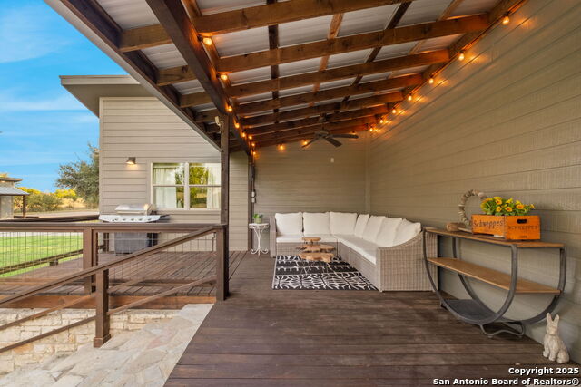 Image 21 of 83 For 746 Trail Rock Dr