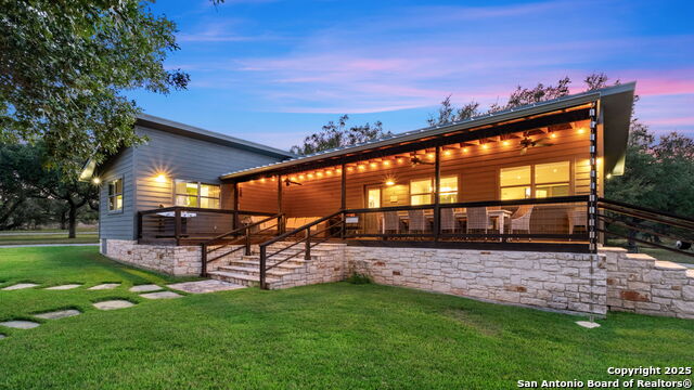 Image 3 of 83 For 746 Trail Rock Dr