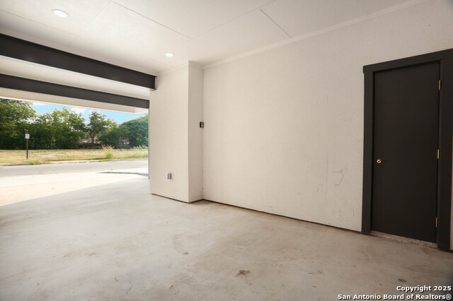 Image 19 of 19 For 130 Lachapelle E