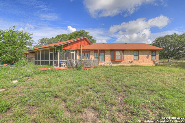 Listing photo id 16 for 3130 Green Valley