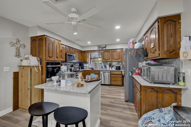 Listing photo id 3 for 3130 Green Valley