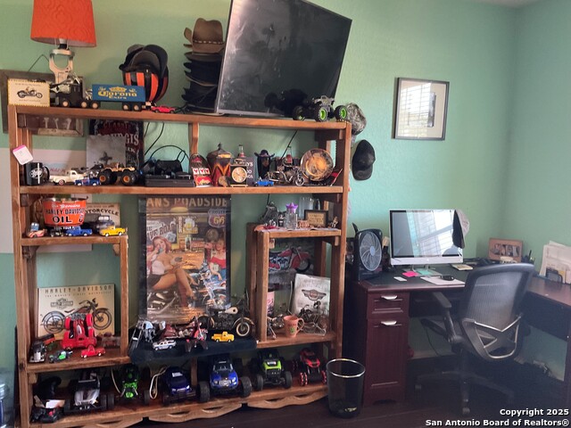 Image 18 of 24 For 12906 Capri  