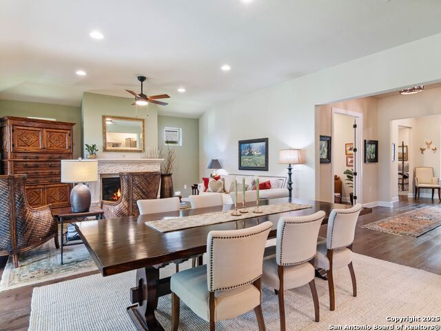 Listing photo id 13 for 121 Wild Honeysuckle Way