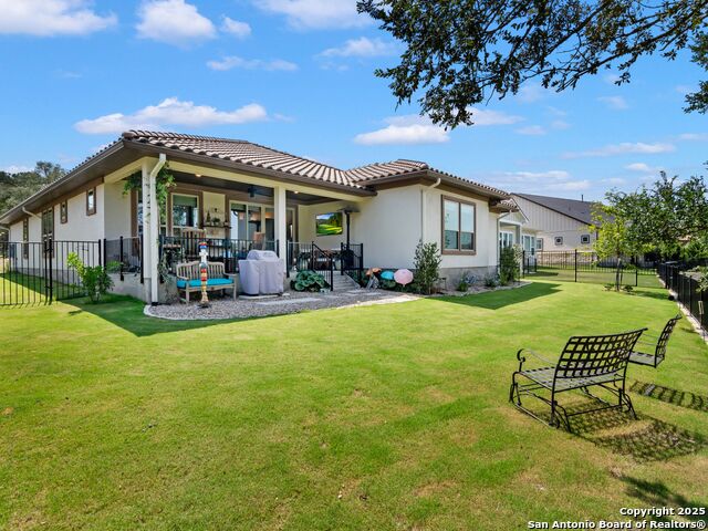 Listing photo id 27 for 121 Wild Honeysuckle Way