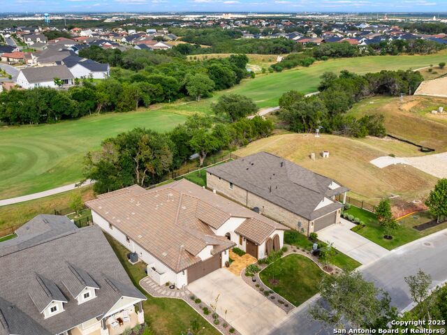 Listing photo id 4 for 121 Wild Honeysuckle Way
