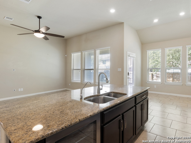 Image 11 of 39 For 209 Fernwood