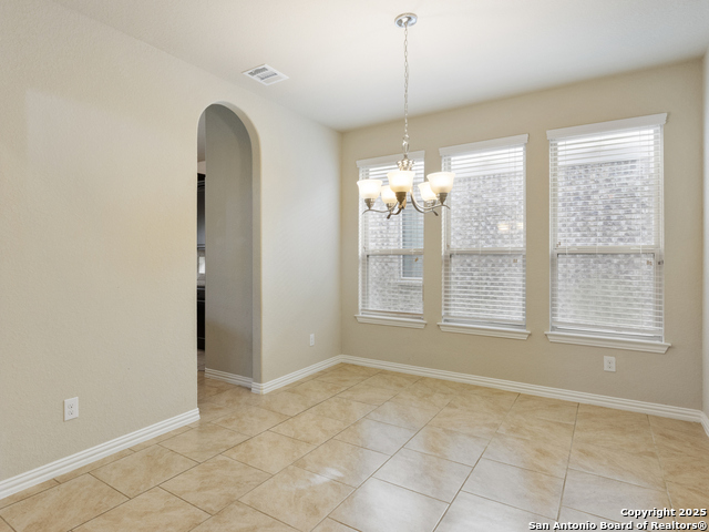 Image 16 of 39 For 209 Fernwood