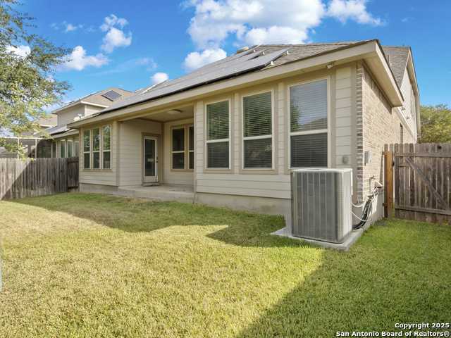 Image 30 of 39 For 209 Fernwood