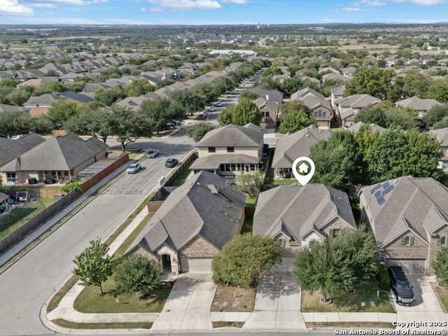 Image 31 of 39 For 209 Fernwood