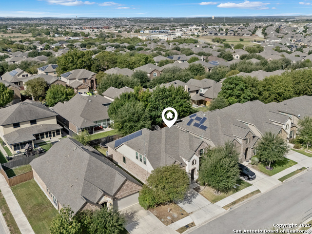 Image 32 of 39 For 209 Fernwood