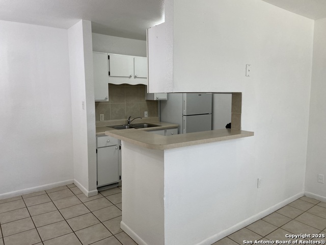 Image 10 of 30 For 1301 Greenlawn  B