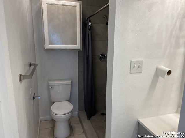 Image 29 of 30 For 1301 Greenlawn  B
