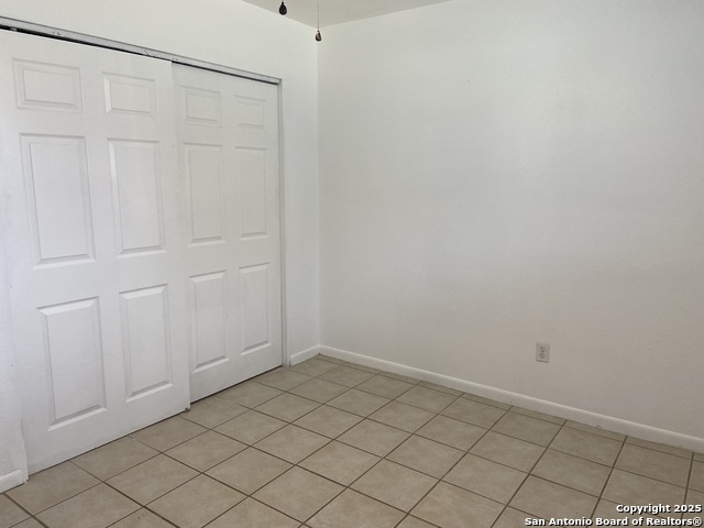 Image 9 of 30 For 1301 Greenlawn  B