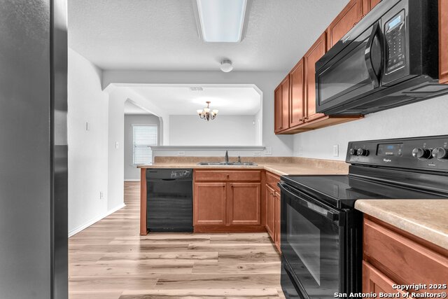 Image 16 of 38 For 3619 Bisley  