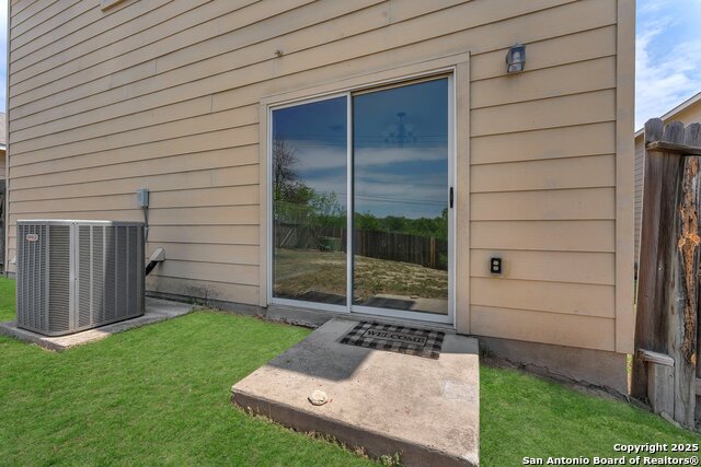 Image 34 of 38 For 3619 Bisley  