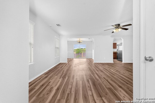 Image 4 of 38 For 3619 Bisley  