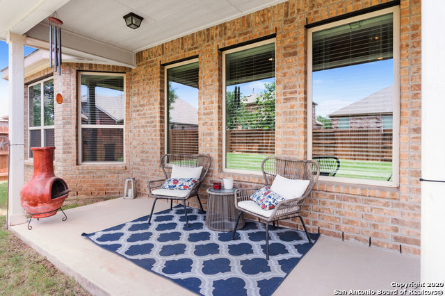 Listing photo id 8 for 1019 Stone Crossing