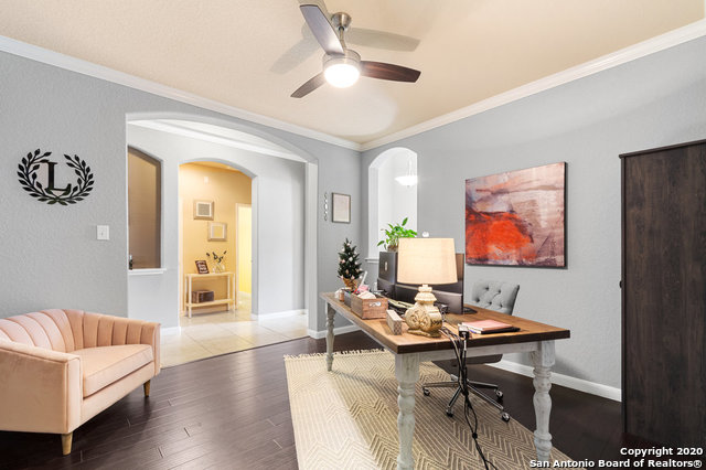 Listing photo id 11 for 1019 Stone Crossing