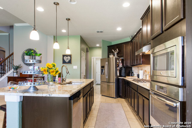 Listing photo id 16 for 1019 Stone Crossing