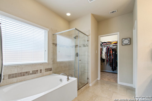 Listing photo id 21 for 1019 Stone Crossing
