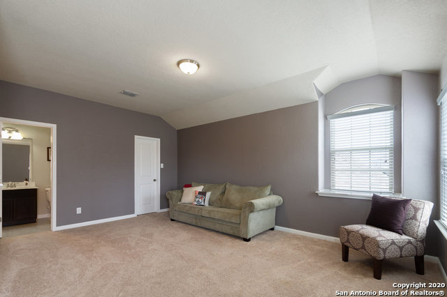 Listing photo id 27 for 1019 Stone Crossing