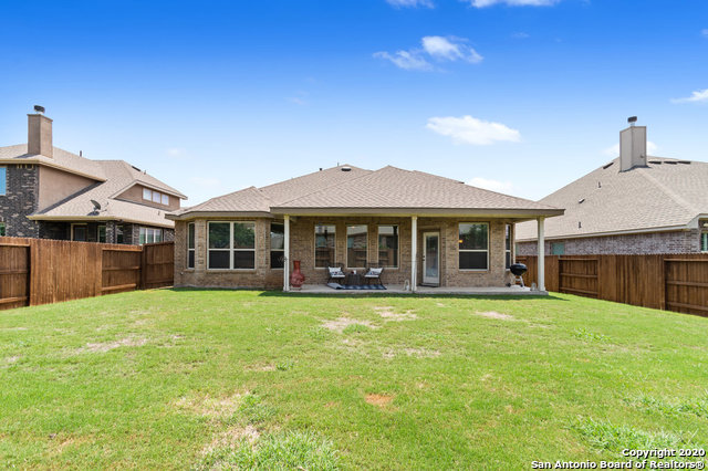 Listing photo id 6 for 1019 Stone Crossing