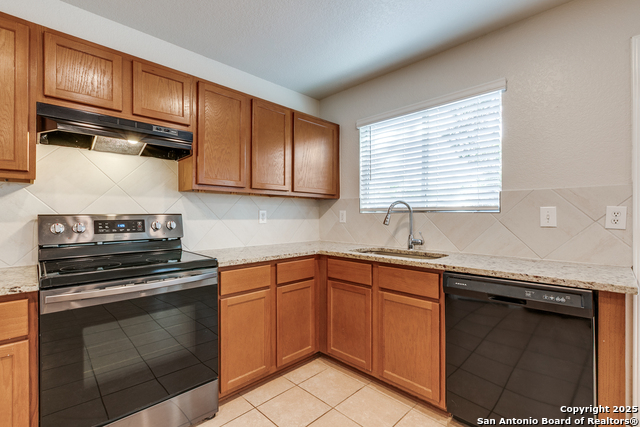 Image 10 of 25 For 25802 Presidio Aly