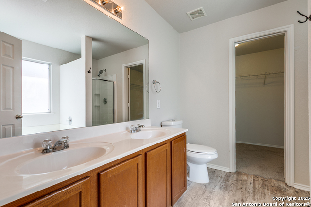 Image 15 of 25 For 25802 Presidio Aly