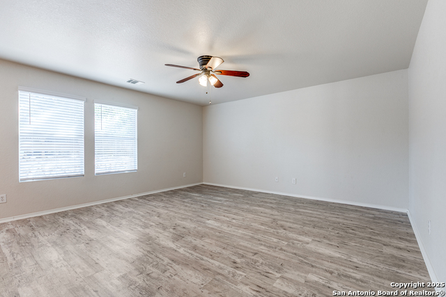 Image 6 of 25 For 25802 Presidio Aly