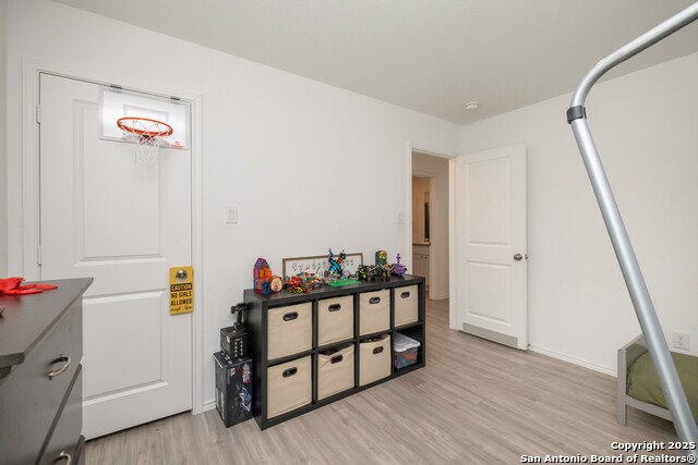 Image 16 of 26 For 10227 Mesa Medina