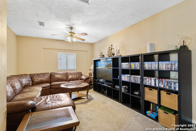 Image 17 of 31 For 8015 Big Bend