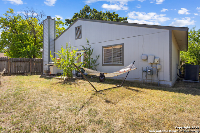 Image 24 of 31 For 8015 Big Bend