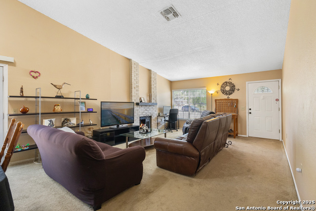 Image 6 of 31 For 8015 Big Bend