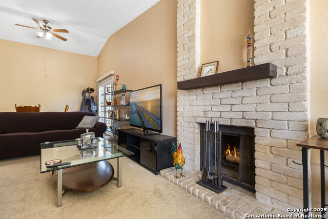 Image 8 of 31 For 8015 Big Bend