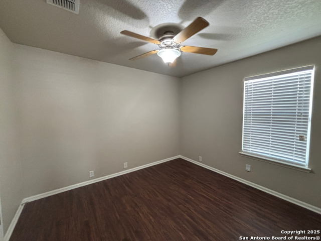 Image 12 of 15 For 5556 Columbia Dr