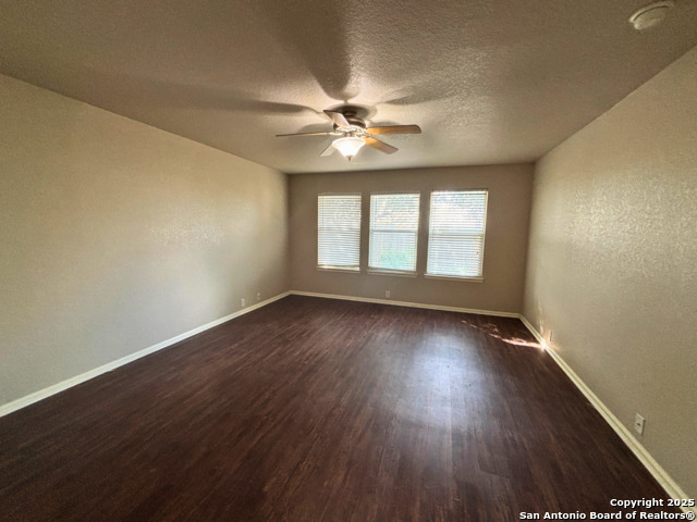 Image 13 of 15 For 5556 Columbia Dr