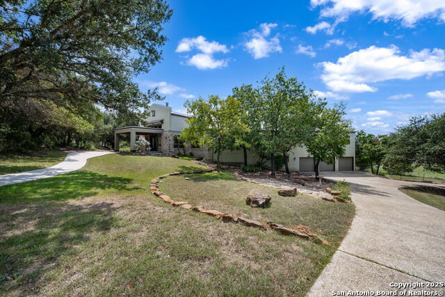 Listing photo id 0 for 8227 Rocking Horse