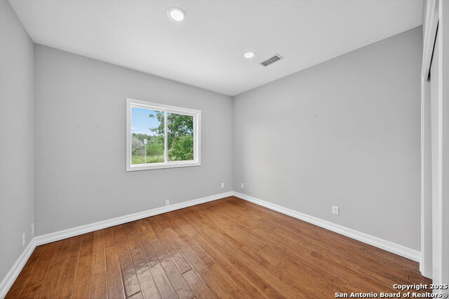 Listing photo id 26 for 8227 Rocking Horse