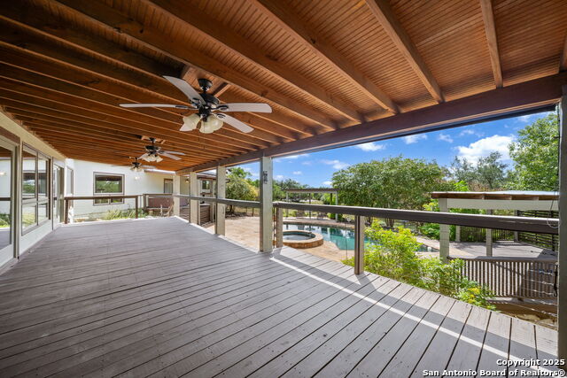 Listing photo id 34 for 8227 Rocking Horse