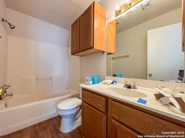 Image 11 of 19 For 105 Long Lane