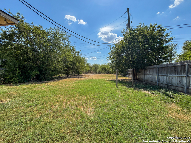 Image 14 of 19 For 105 Long Lane